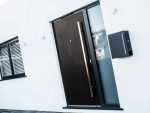 Custom aluminium entrance doors